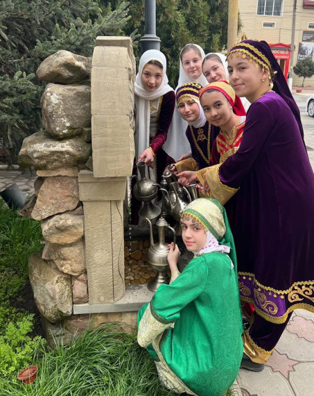 101 годовщина Расула Гамзатова.
